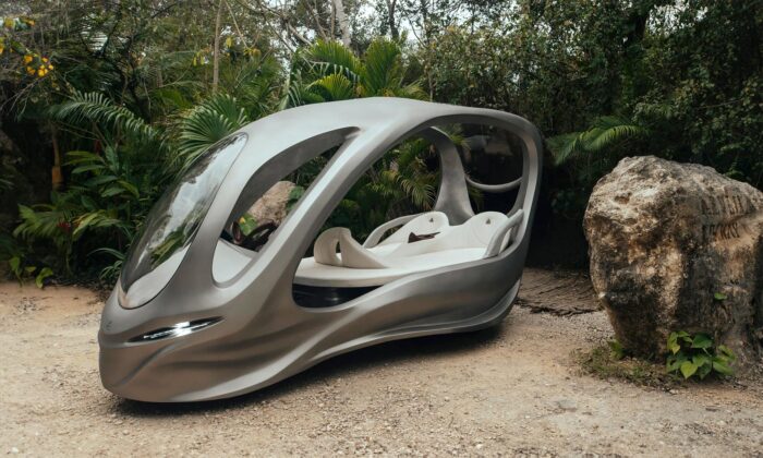Pro wellness rezort Azulik na Tulum vzniklo elektrické auto EK s nezvykle futuristickými tvary