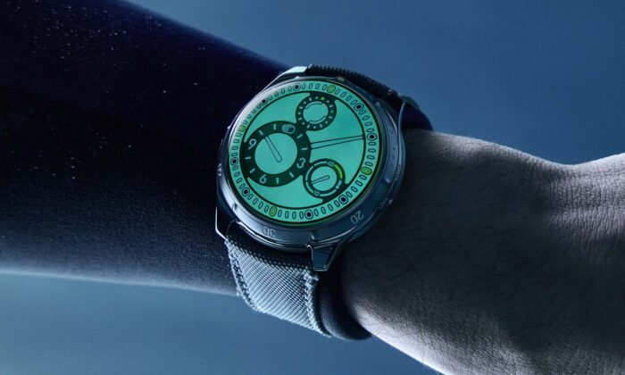 Ressence vyvinul nejen pro potápěče olejem plněné a silně zeleně svítící hodinky Type 5