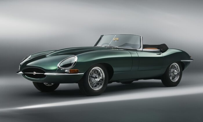 Jaguar po 50 letech postavil dva zcela nové sporťáky E-type Commemorative k výročí ukončení výroby